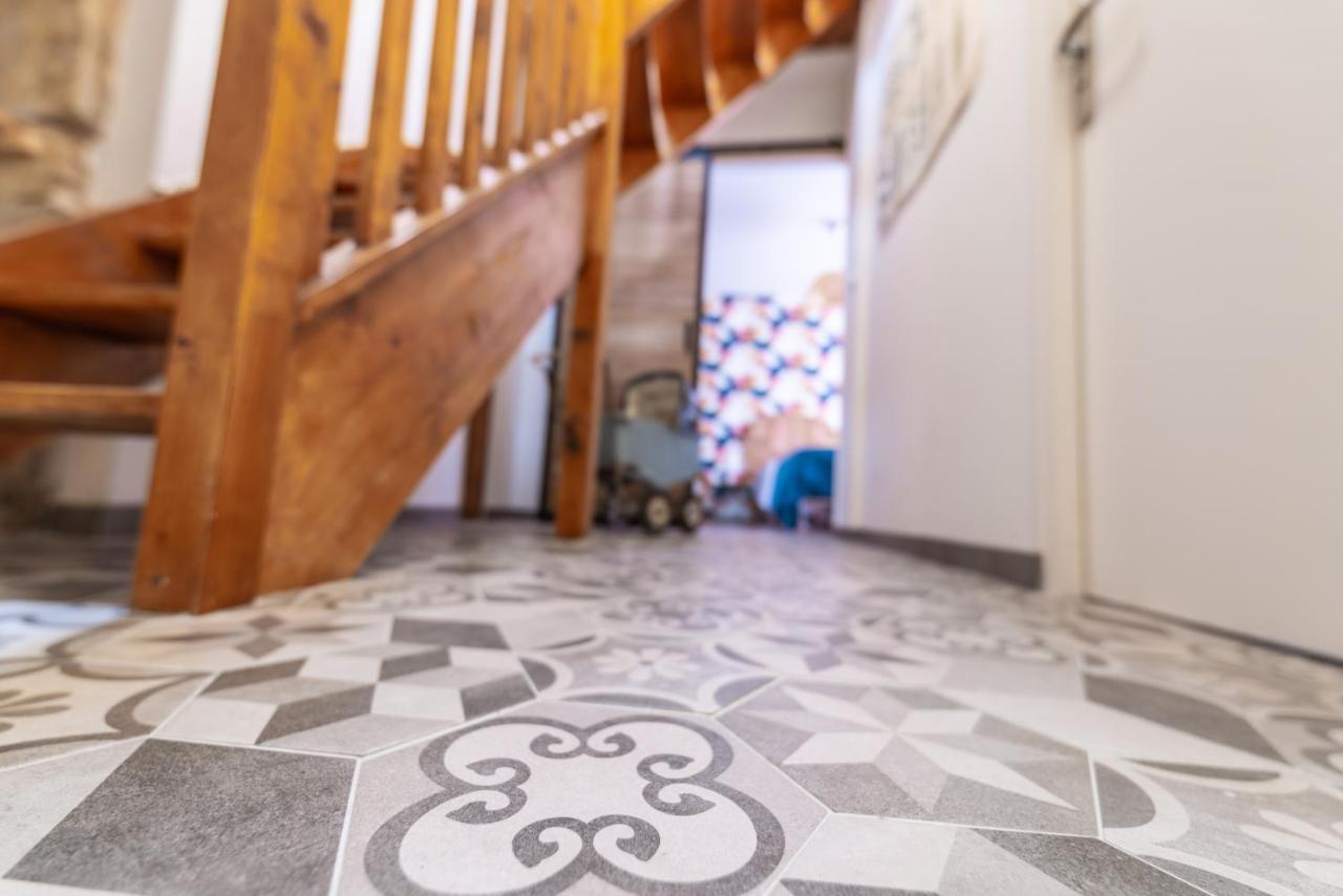 Chez Twiggy - Guesthouse Vintage A Prenois Luaran gambar